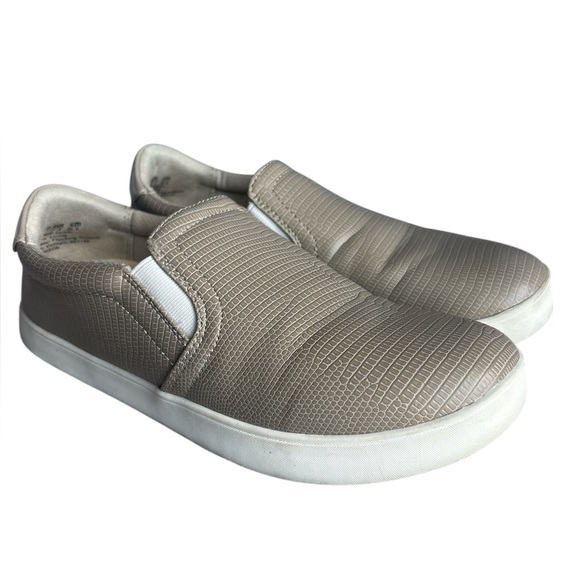Dr.Scholl’s Slip on Sneaker in Tan Embossed Size 7.5 EUC - Picture 1 of 7
